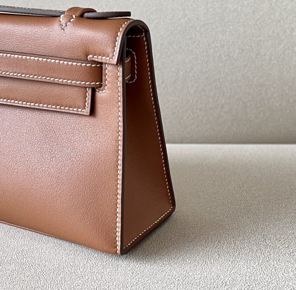 Kelly Pochette Swift Gold (37) Palladium Hardware - Image 8