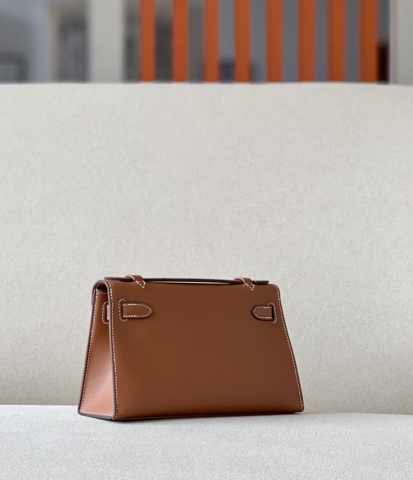 Kelly Pochette Swift Gold (37) Palladium Hardware - Image 2