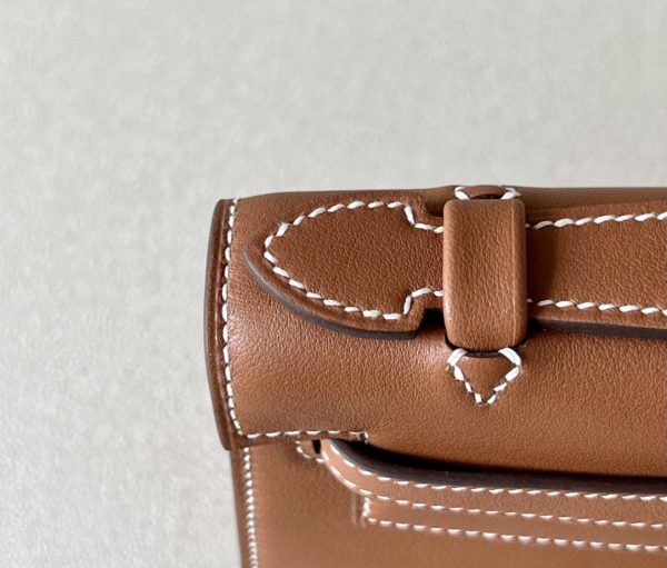 Kelly Pochette Swift Gold (37) Gold Hardware - Image 9