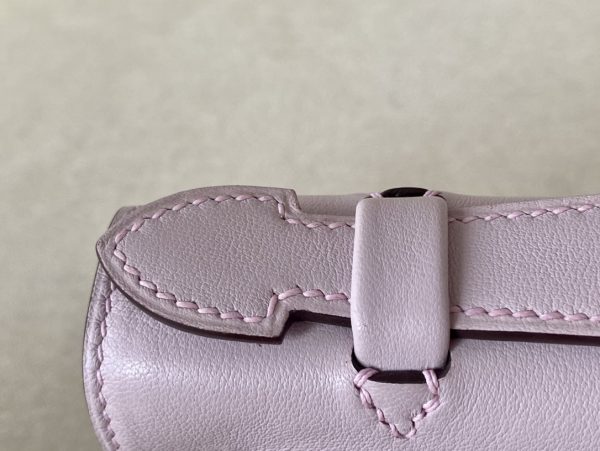 Kelly Pochette Swift Glycine (4W) Palladium Hardware - Image 4