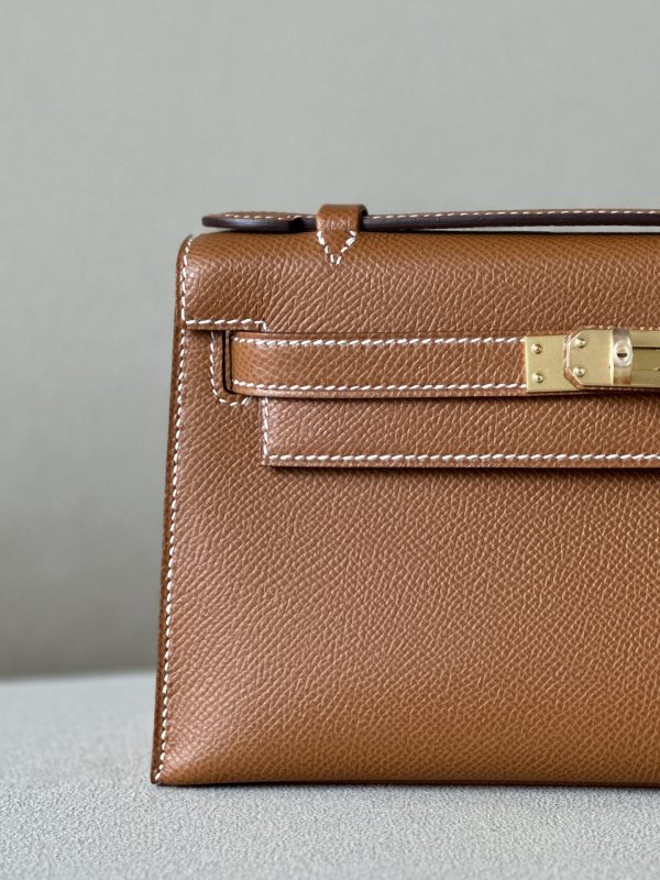 Kelly Pochette Epsom Gold (37) Gold Hardware - Image 11