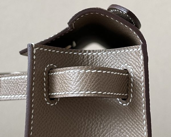 Kelly Pochette Epsom Etoupe (18) Gold Hardware - Image 10