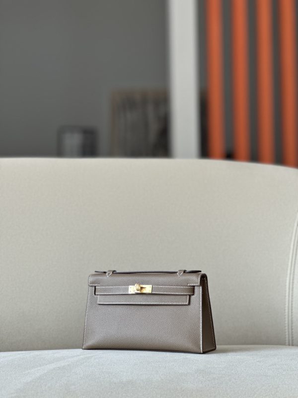 Kelly Pochette Epsom Etoupe (18) Gold Hardware - Image 3