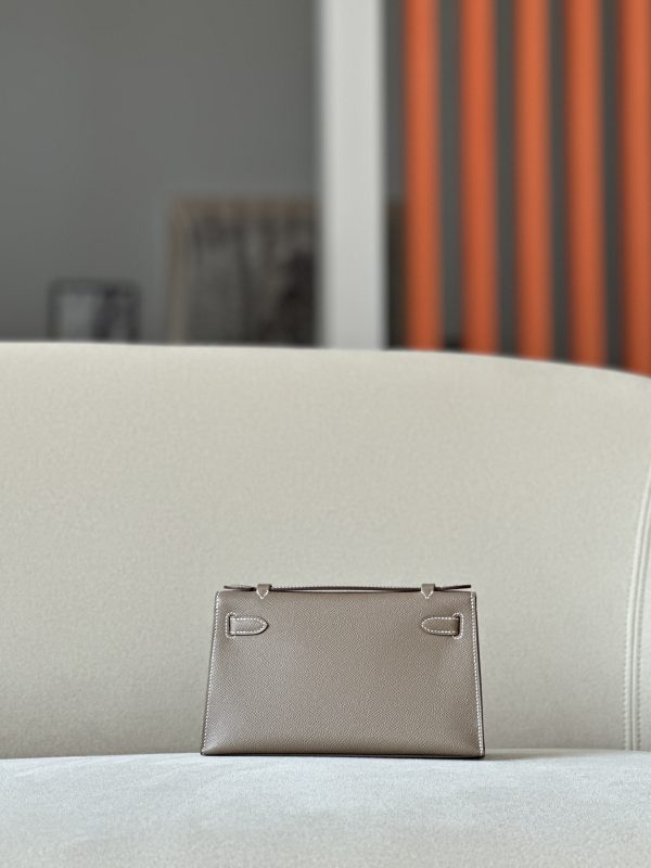 Kelly Pochette Epsom Etoupe (18) Gold Hardware - Image 2