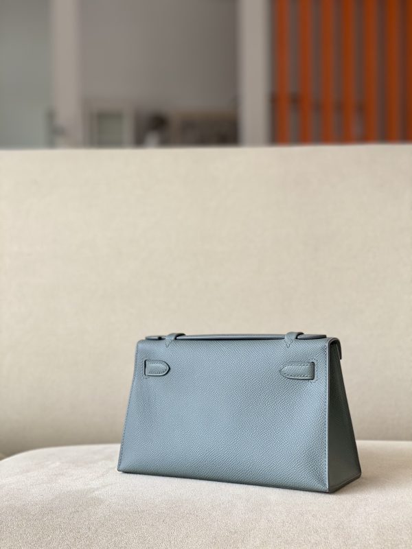 Kelly Pochette Epsom Vert Amande (63) Palladium Hardware - Image 3