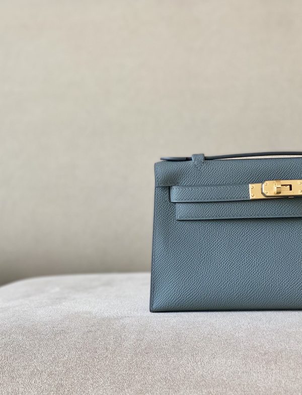 Kelly Pochette Epsom Vert Amande (63) Gold Hardware - Image 10