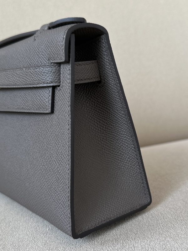 Kelly Pochette Epsom Etain  (8F) Gold Hardware - Image 11
