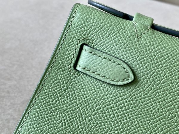 Kelly Pochette Epsom Vert Criquet  (3I) Gold Hardware - Image 8