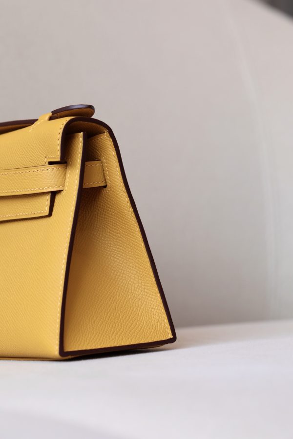 Kelly Pochette Epsom Jaune Amber  (9D) Gold Hardware - Image 9