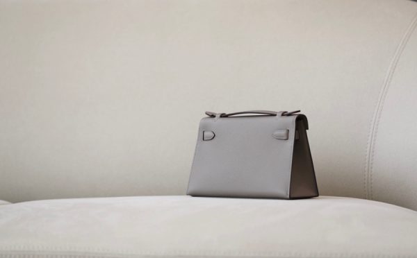 Kelly Pochette Epsom Gris Asphalte (M8) Gold Hardware - Image 3
