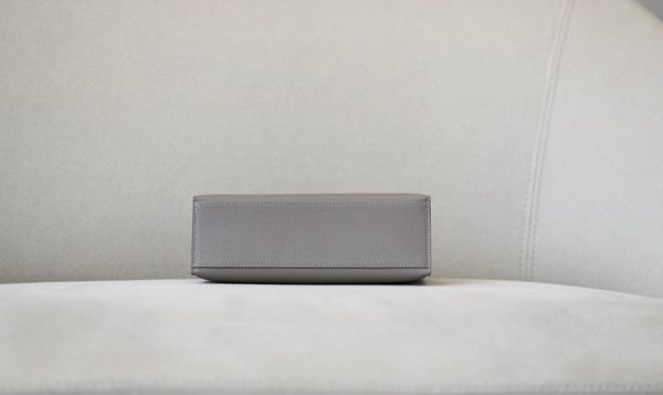 Kelly Pochette Epsom Gris Asphalte (M8) Gold Hardware - Image 4