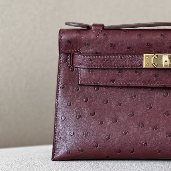 Kelly Pochette Ostrich Rouge Sellier (0G) Gold Hardware - Image 11