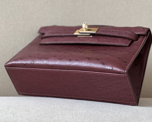 Kelly Pochette Ostrich Rouge Sellier (0G) Gold Hardware - Image 10
