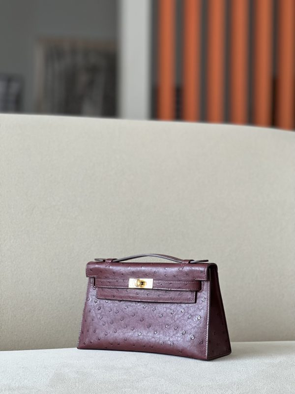 Kelly Pochette Ostrich Rouge Sellier (0G) Gold Hardware - Image 3