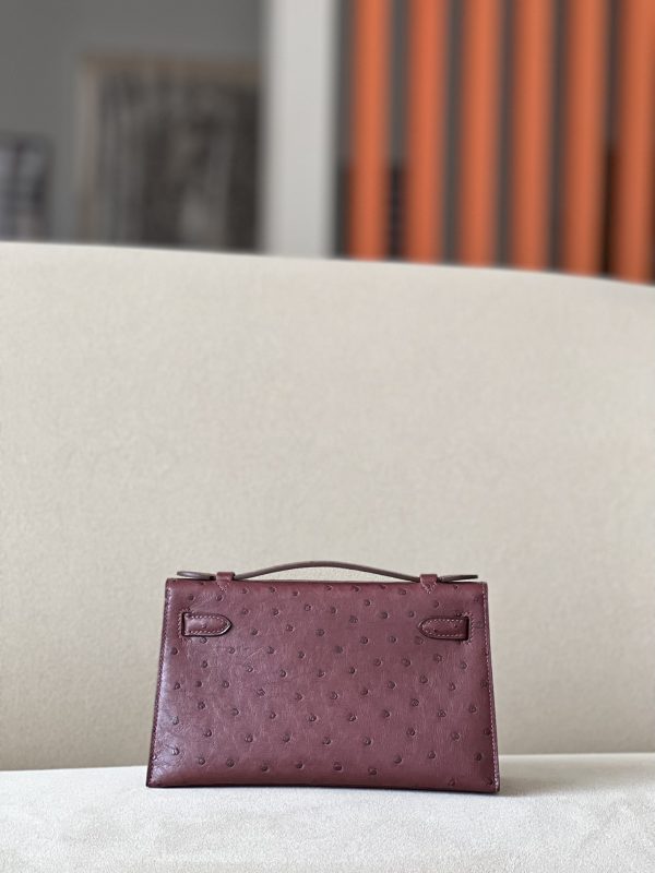 Kelly Pochette Ostrich Rouge Sellier (0G) Gold Hardware - Image 2
