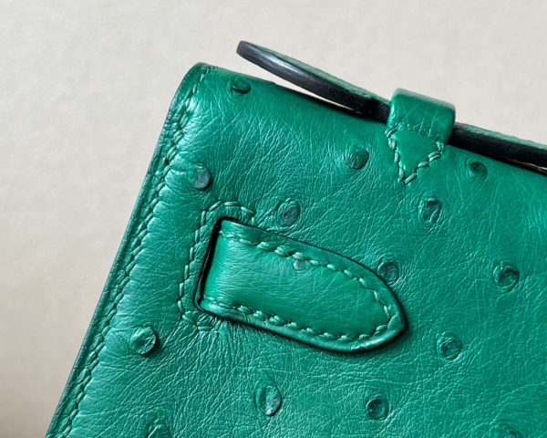 Kelly Pochette Ostrich Vert Vertigo (U4) Gold Hardware - Image 9