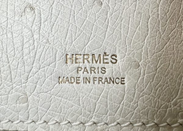 Kelly Pochette Ostrich Beton (8L) Gold Hardware - Image 4