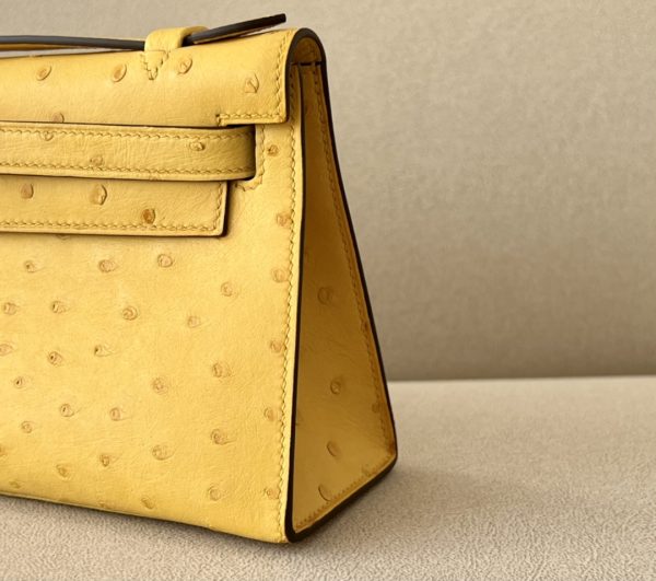 Kelly Pochette Ostrich Jaune Amber (9D) Gold Hardware - Image 9
