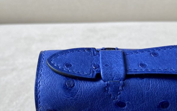 Kelly Pochette Ostrich Bleu Hydra (T7) Gold Hardware - Image 10