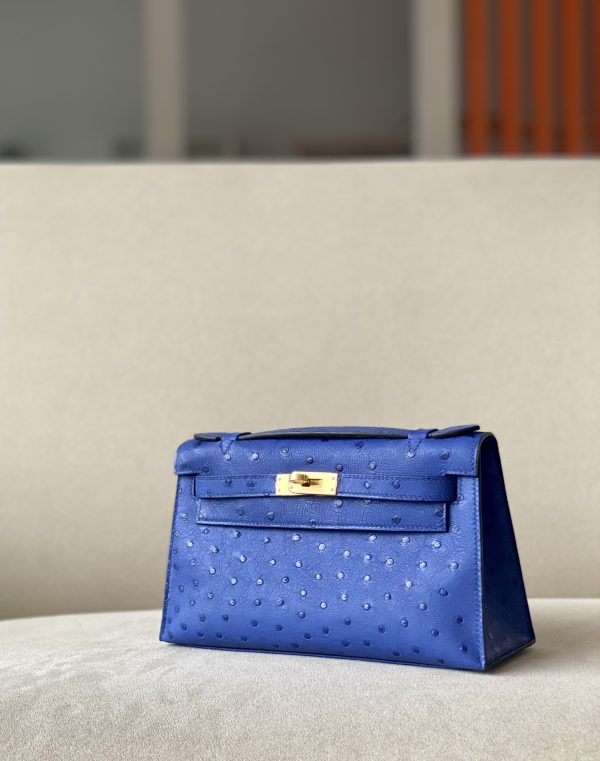 Kelly Pochette Ostrich Bleu Hydra (T7) Gold Hardware - Image 2