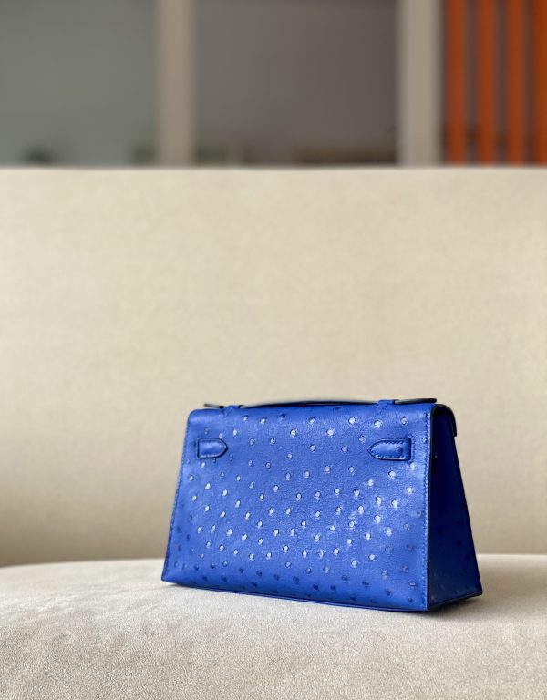 Kelly Pochette Ostrich Bleu Hydra (T7) Gold Hardware - Image 3