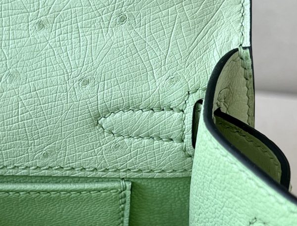 Kelly Pochette Ostrich Granny (K6) Gold Hardware - Image 7