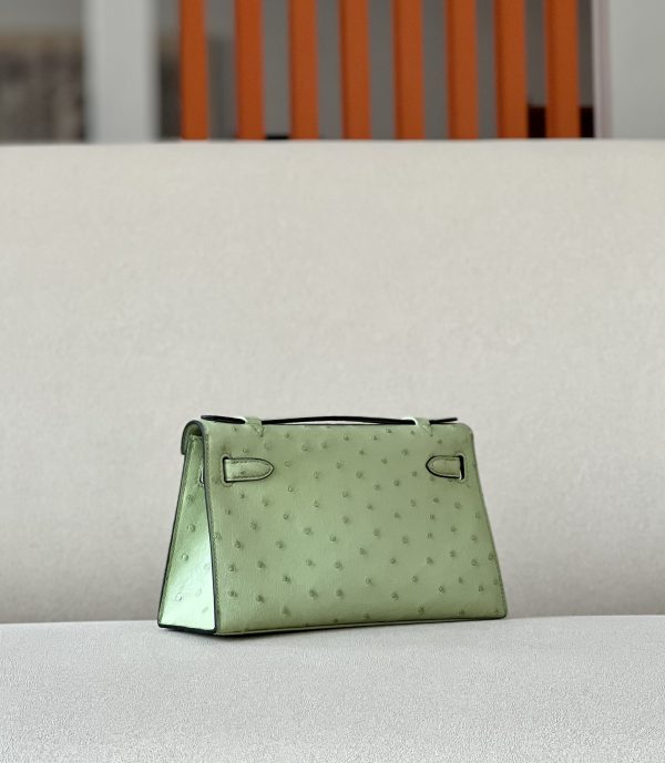 Kelly Pochette Ostrich Granny (K6) Gold Hardware - Image 2
