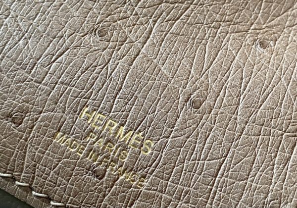 Kelly Pochette Ostrich Gris Tourterelle (81) Gold Hardware - Image 6