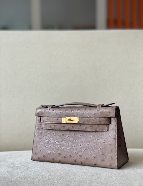 Kelly Pochette Ostrich Gris Tourterelle (81) Gold Hardware - Image 2