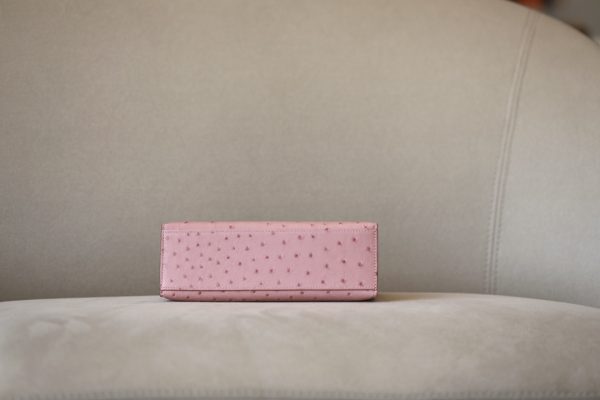 Kelly Pochette Ostrich Rose Sakura (3Q) Palladium Hardware - Image 10