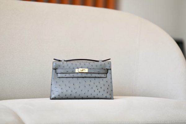 Kelly Pochette Ostrich Gris Asphalte (M8) Gold Hardware