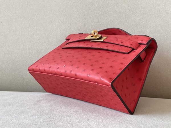 Kelly Pochette Ostrich Braise (95) Gold Hardware - Image 4