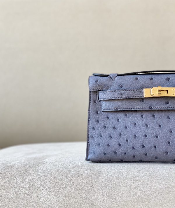 Kelly Pochette Ostrich Gris Agate (82) Gold Hardware - Image 9