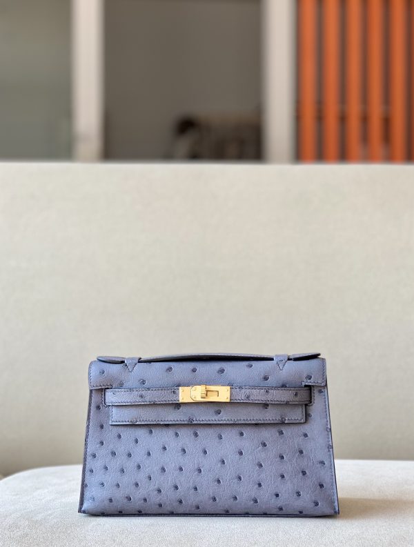 Kelly Pochette Ostrich Gris Agate (82) Gold Hardware