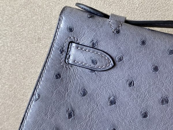 Kelly Pochette Ostrich Gris Agate (82) Palladium Hardware - Image 8