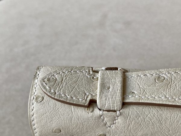 Kelly Pochette Ostrich Parchemin (3C) Gold Hardware - Image 10
