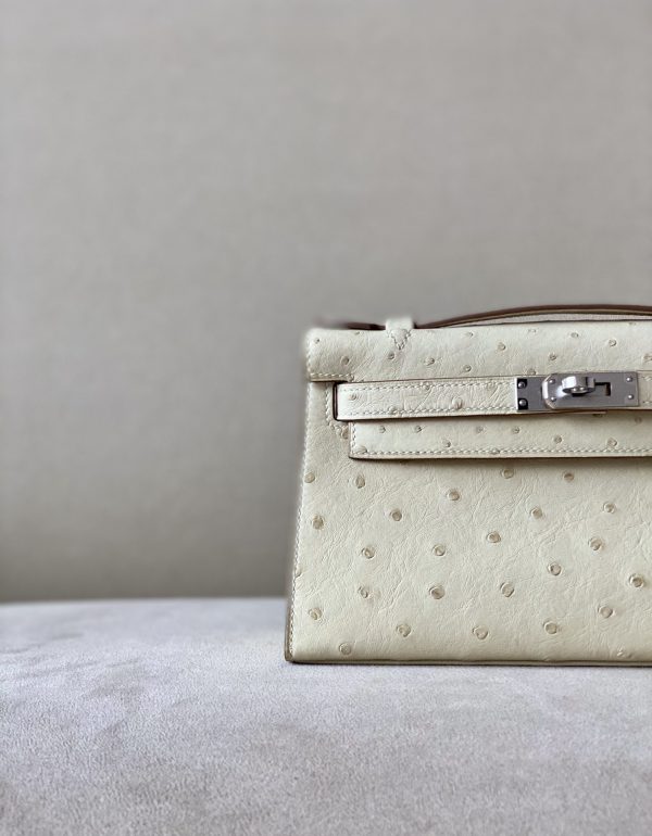 Kelly Pochette Ostrich Parchemin (3C) Palladium Hardware - Image 11