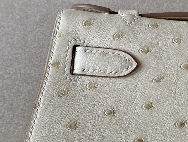 Kelly Pochette Ostrich Parchemin (3C) Palladium Hardware - Image 8
