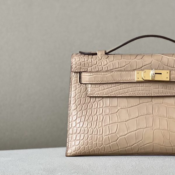 Kelly Pochette Alligator Chai (0M) Gold Hardware - Image 11