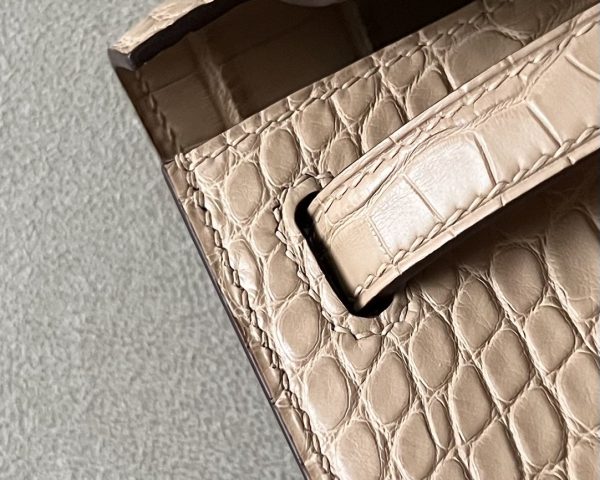 Kelly Pochette Alligator Chai (0M) Gold Hardware - Image 10