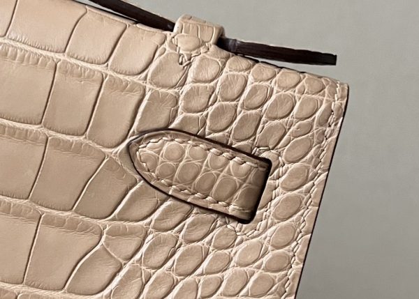 Kelly Pochette Alligator Chai (0M) Gold Hardware - Image 5