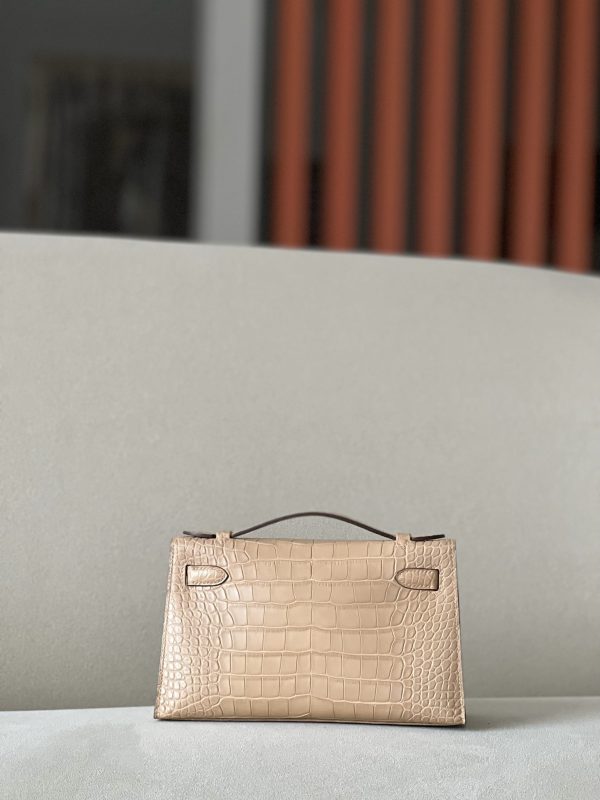 Kelly Pochette Alligator Chai (0M) Gold Hardware - Image 3