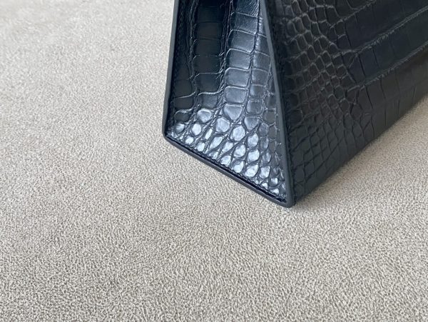Kelly Pochette Alligator Nior (89) Palladium Hardware - Image 4