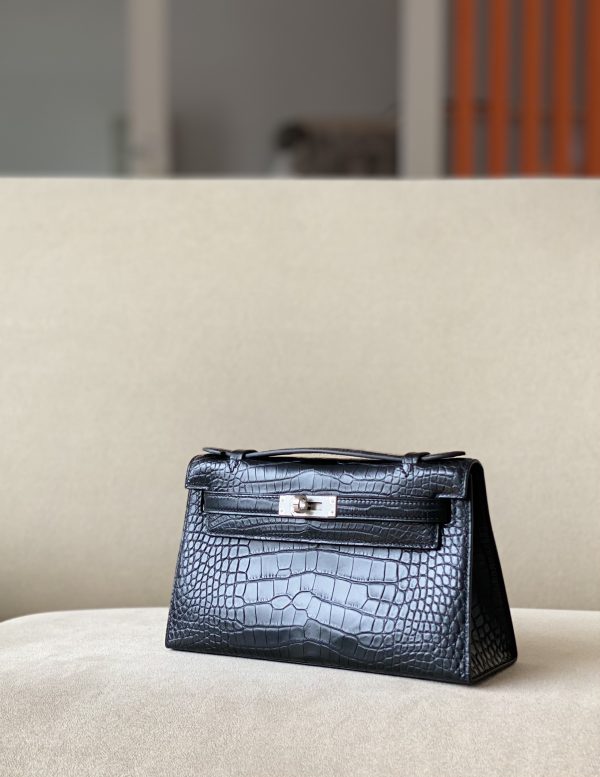 Kelly Pochette Alligator Nior (89) Palladium Hardware - Image 3