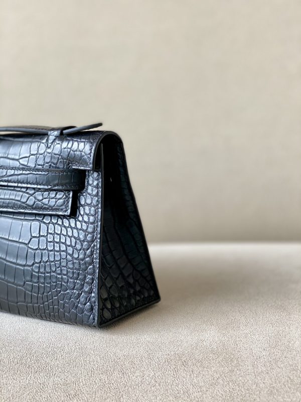 Kelly Pochette Alligator Nior (89) Gold Hardware - Image 6