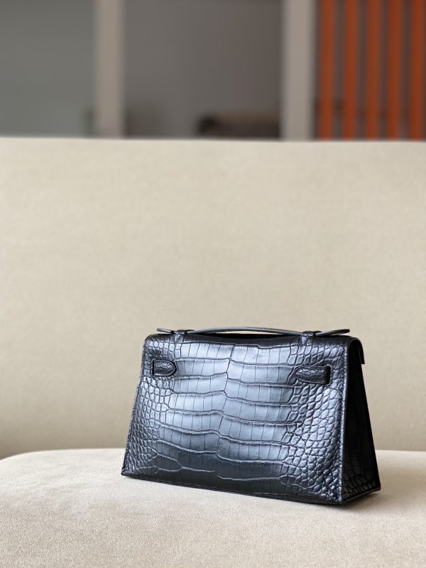 Kelly Pochette Alligator Nior (89) Gold Hardware - Image 4