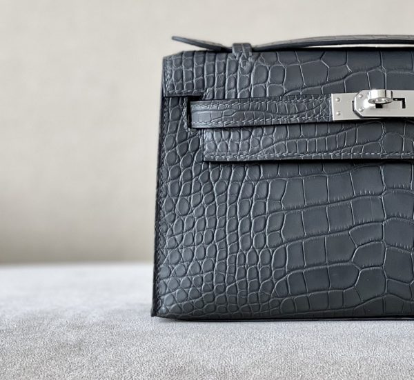 Kelly Pochette Alligator Graphite (88) Palladium Hardware - Image 11