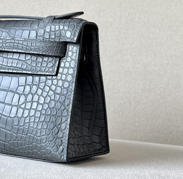 Kelly Pochette Alligator Graphite (88) Palladium Hardware - Image 9