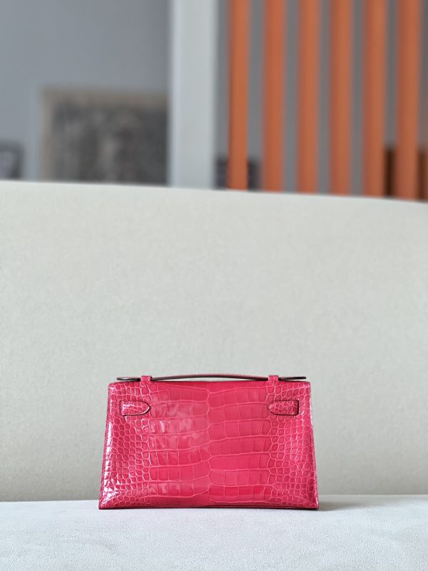 Kelly Pochette Alligator Rose Extreme (I6) Palladium Hardware - Image 2