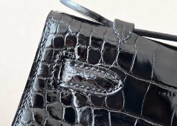 Kelly Pochette Alligator Nior (89) Gold Hardware - Image 10